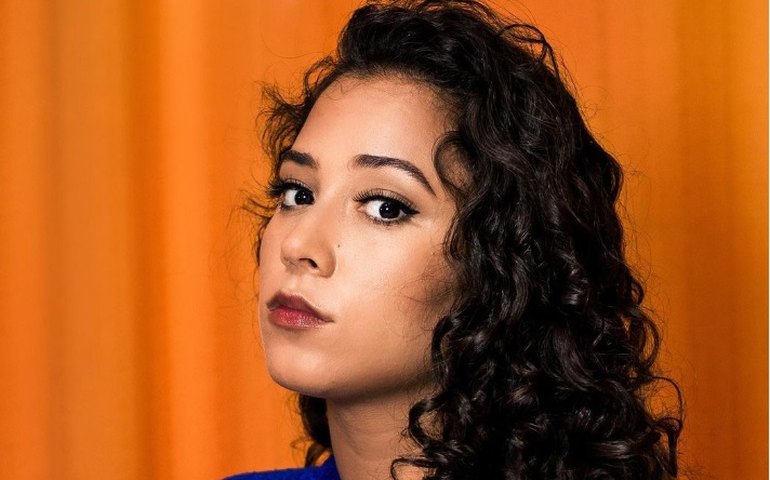 Conheça Camille Frambach, cunhada de Larissa Manoela que faz trabalhos pontuais para a atriz: 'Já é irmã'