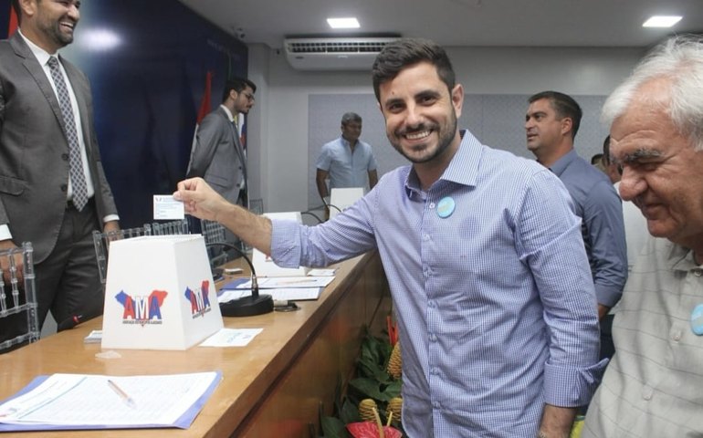 Prefeito Dalminho é eleito coordenador regional do Sertão na nova diretoria da AMA