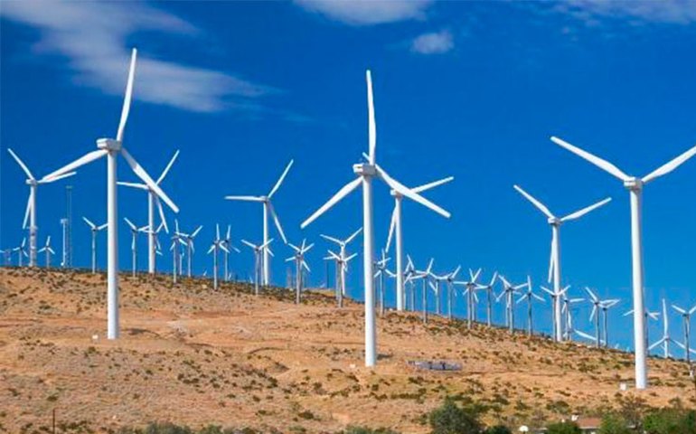 Guerra atrapalha transição para fonte de energia limpa, alertam líderes em Davos