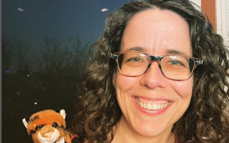 Amazon remove livros que escritora alega terem sido gerados por IA e publicados com seu nome