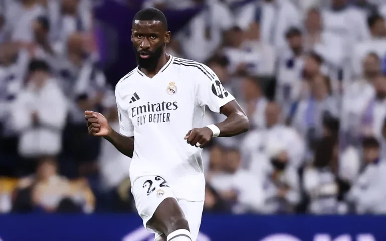 Rüdiger passa por cirurgia e vira dúvida no Real Madrid para o Mundial de Clubes