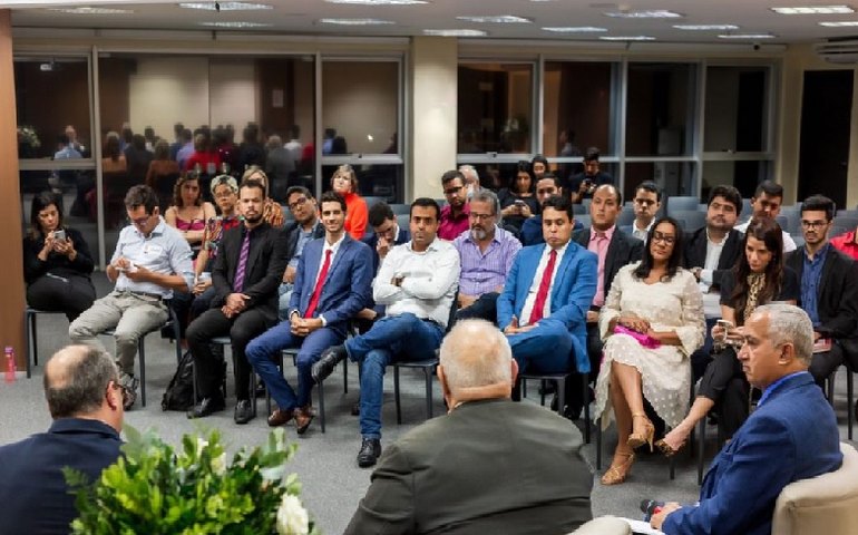 Sindicato dos Advogados de Alagoas emite nota de repúdio sobre ataques à sede dos Três Poderes