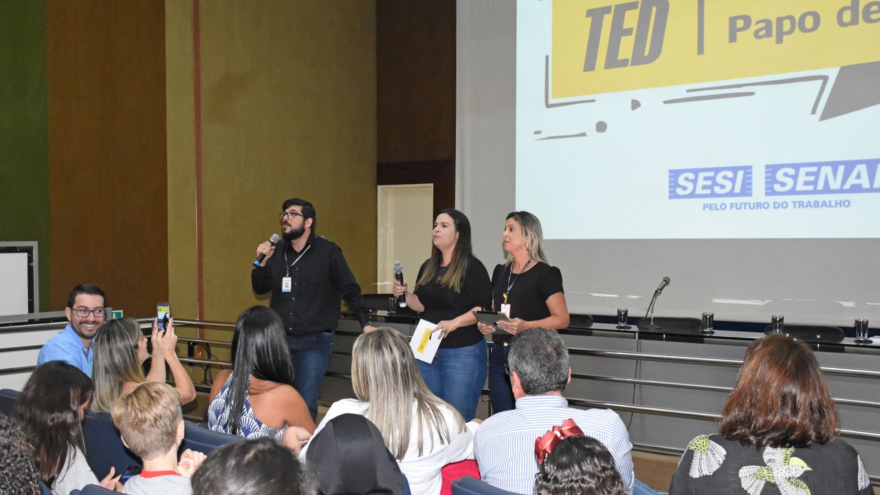 Alunos da Rede Sesi/Senai de Alagoas participam de evento sobre liderança