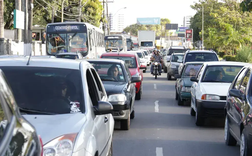 Boleto do IPVA 2023 de veículos com placas finais 3 e 4 vence nesta sexta-feira (31)