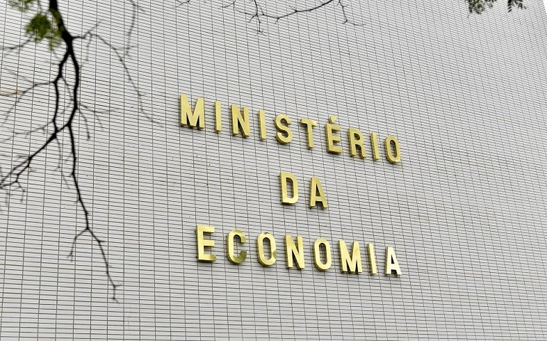 Economia propõe acabar com todas as meias-entradas