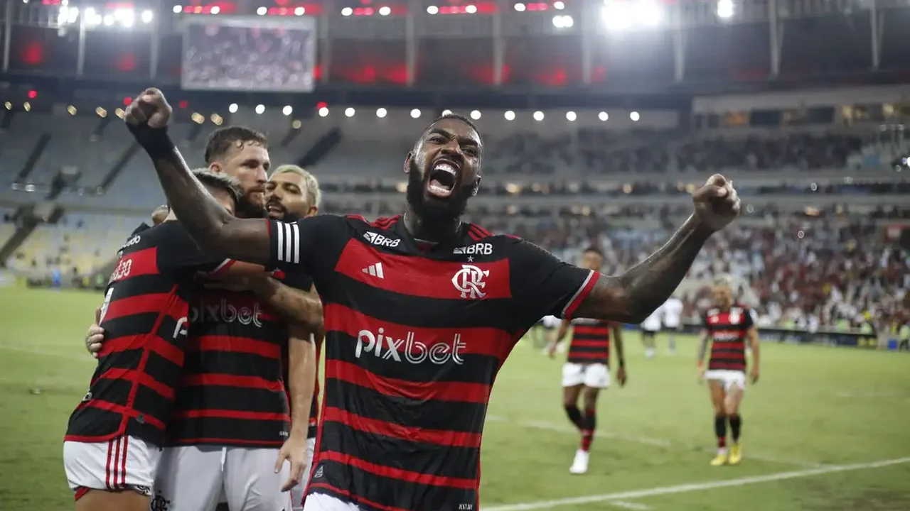 Flamengo vence o Botafogo com gol de Léo Pereira nos acréscimos