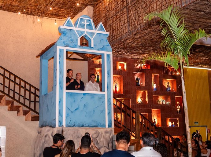 Vice-prefeito prestigia inauguração de novo endereço de restaurante tradicional de Maceió