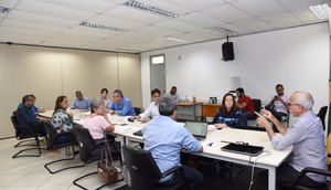 REUNIÃO EDVALDO MEDIDAS CORONA / Foto: Ana Lícia Menezes/PMA