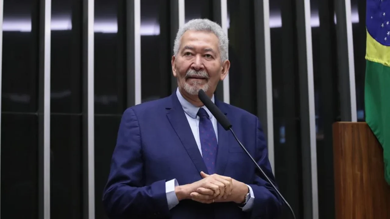 Cassação do diploma de Catunda: Paulão (PT) permanece no mandato de deputado federal