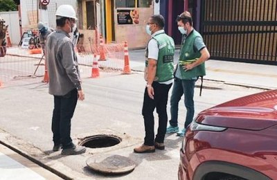 Prefeitura notifica estabelecimentos por lançamento de efluentes em galerias de águas pluviais