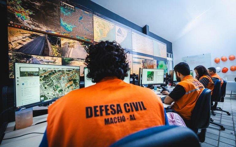 O que pode provocar afundamento de solo? Geólogo da Defesa Civil de Maceió explica as possíveis causas