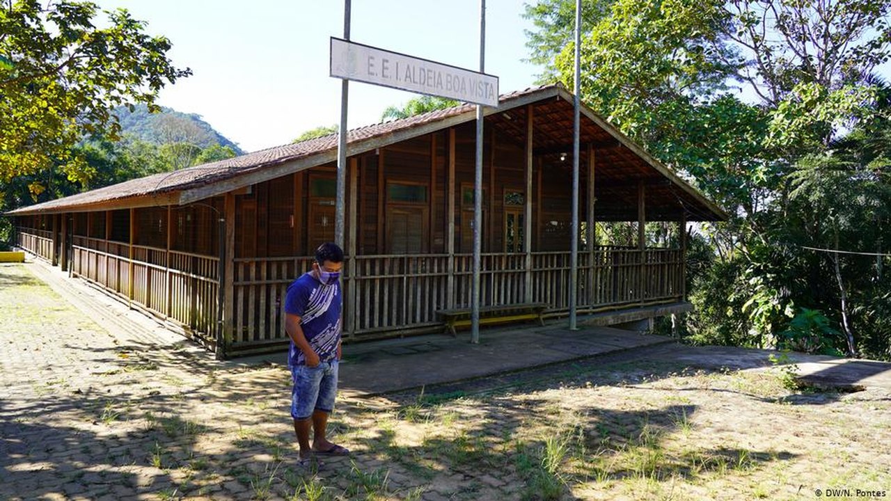 Dificuldades durante a pandemia geram temores de abandono escolar