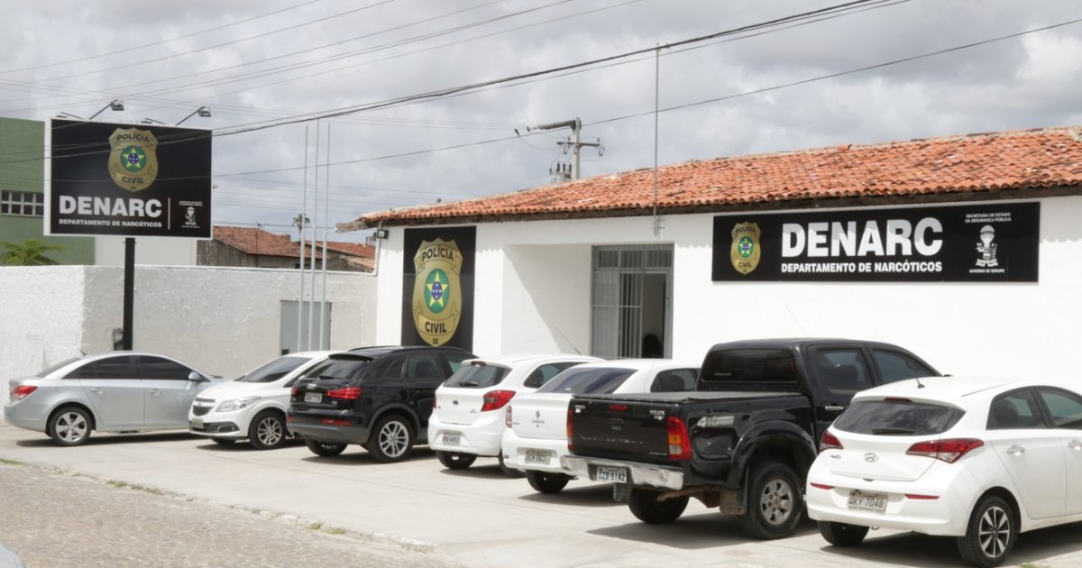 Casal é preso suspeito de tráfico de drogas em Maruim