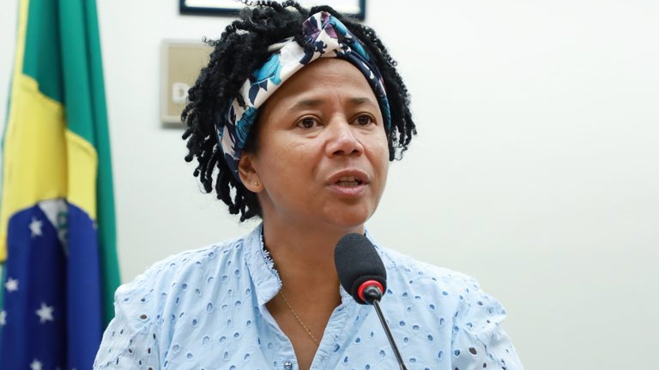 Comissão aprova projeto que obriga SUS a iniciar tratamento de câncer infantil em até 30 dias
