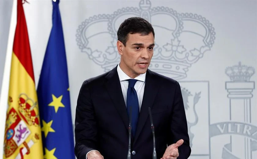 Primeiro-ministro da Espanha ameaça renunciar após esposa virar alvo de investigação por denúncia da extrema direita