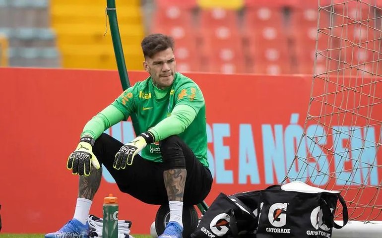 Com lesão, goleiro Ederson desfalca seleção em amistosos na Ásia