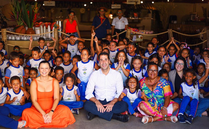 Alunos da rede municipal visitam restaurantes tradicionais de Maceió na Semana Solidária da Criança