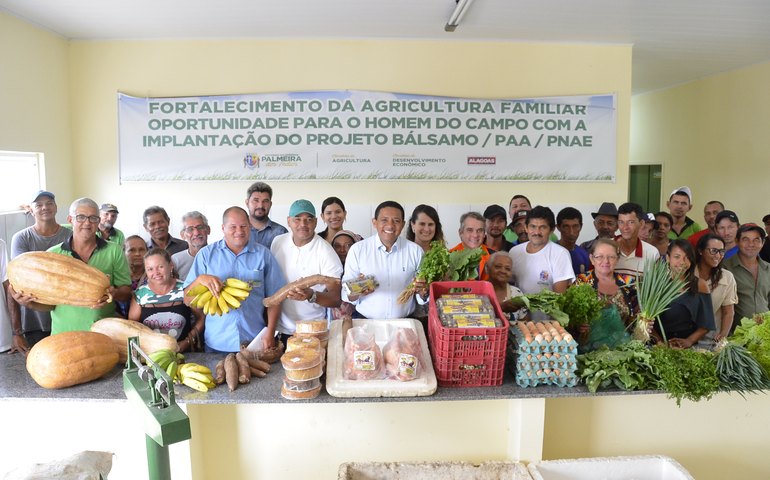 Prefeitura recebe produtos do PAA que serão distribuídos a 12 instituições de Palmeira dos Índios