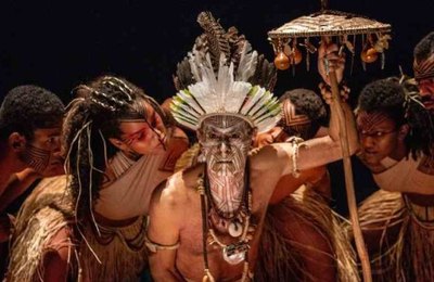 Diretora da Casa da Cultura de Arapiraca encena com Ney Matogrosso em clipe de alagoano