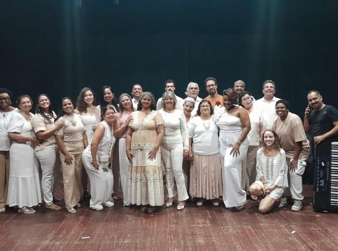 Grupo do Centro de Belas Artes de Alagoas se apresenta no 12º Encontro de Coros, em Maceió