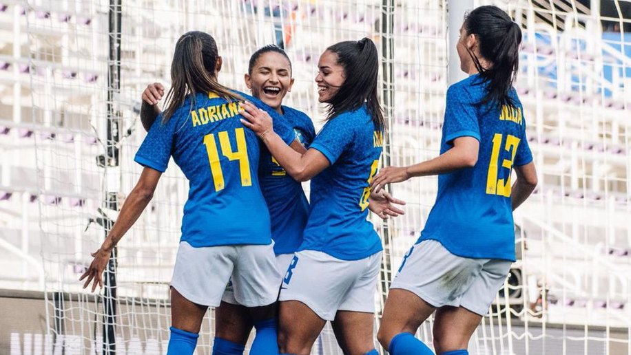 Seleção feminina sobe para sétimo no ranking da Fifa e passa Austrália