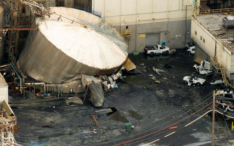 Onze desaparecidos após rompimento de tanque químico em Washington
