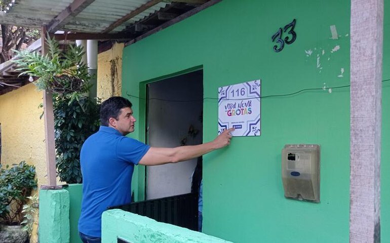 Melhorias habitacionais na Grota do Grutão já beneficia 73 famílias