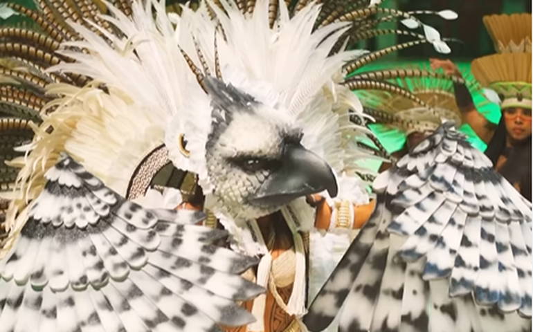 De onça a gavião: Veja as transformações de Isabelle Nogueira no Festival de Parintins