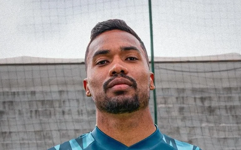 Alex Sandro confia em boa apresentação da seleção contra a Argentina: 'Será especial'