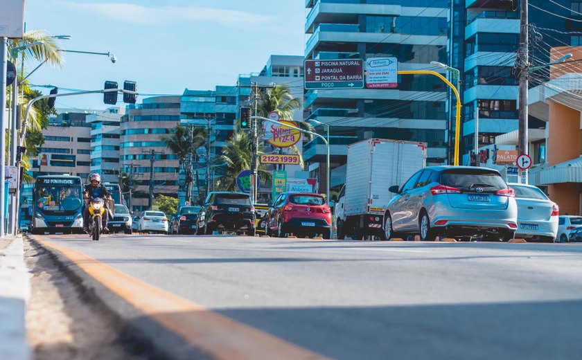 Prefeitura de Maceió lança campanha para evitar congestionamento na orla marítima