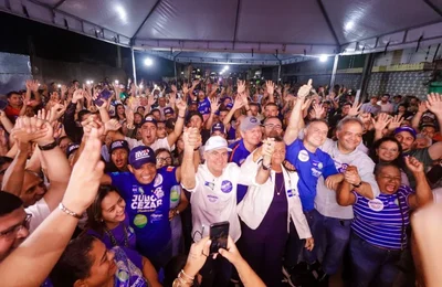 Em manifestação política de Palmeira, população dita propostas e Renan Filho garante: "Pode me cobrar"