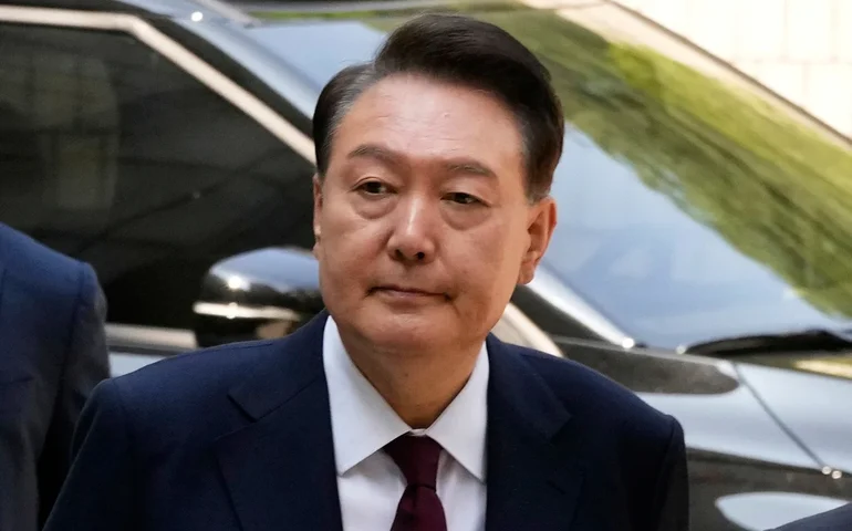 Ex-líder sul-coreana Yoon está sendo pressionada à pena de morte devido ao decreto de lei marcial