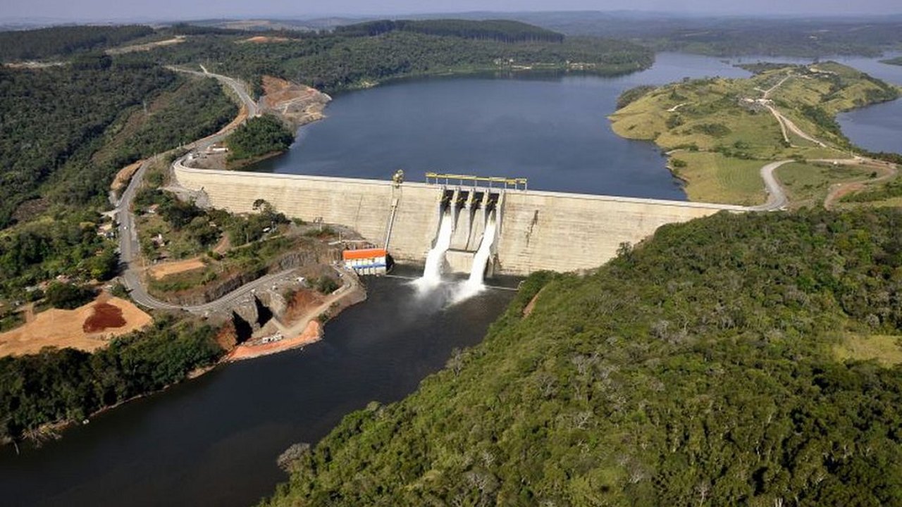 Governo recomenda estender restrições no uso de água de usinas até outubro/2022