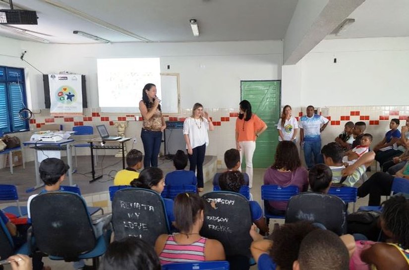 PCJE promove palestra sobre o ECA para estudantes de escola estadual