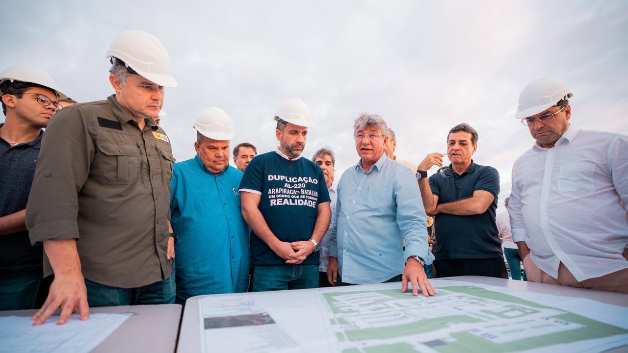 Paulo Dantas assina Ordem de Serviço para inicio das obras do Hospital Metropolitano do Agreste