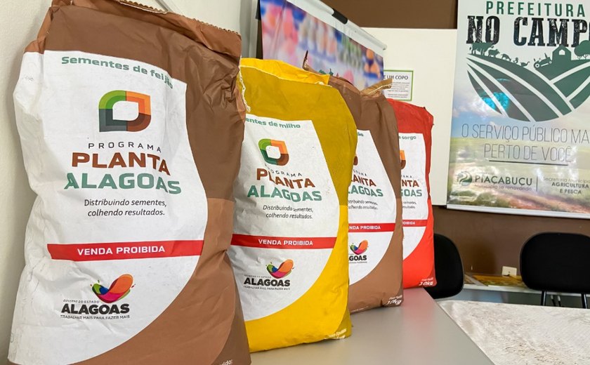 Seagri contempla mais de 600 famílias com a distribuição de 57 mil kg de sementes, em Piaçabuçu