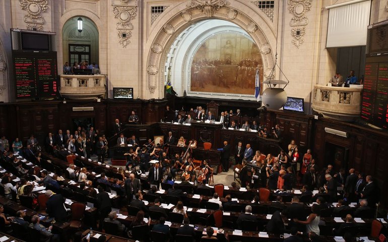 Alerj deve decidir sobre prisão de Bacellar nos próximos dias