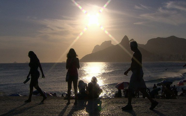 Governo federal diz que estuda extinguir o horário de verão; entenda