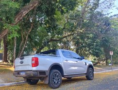 Ford Ranger Black 2026 mostra equilíbrio entre robustez e eficiência - Mateus Dias (7).jpeg 