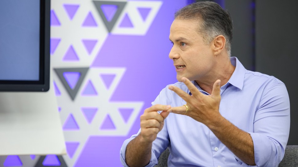 Renan Filho vence eleição no primeiro turno, aponta pesquisa Real Time Big Data