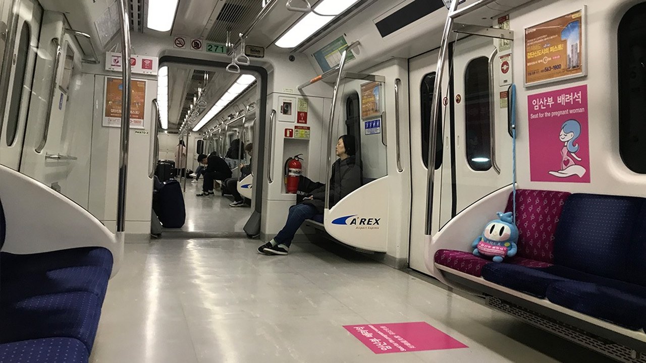 Envelhecimento da Coreia do Sul abre disputa por gratuidade no metrô, distração para idosos de baixa renda