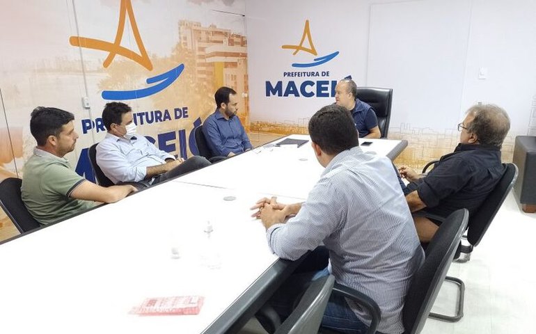 Prefeitura cobra concessionária sobre cumprimento de prazos em obras de saneamento na parte alta