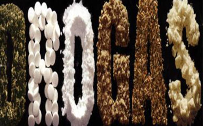 Mulher é presa por tráfico de entorpecentes em Rio Largo