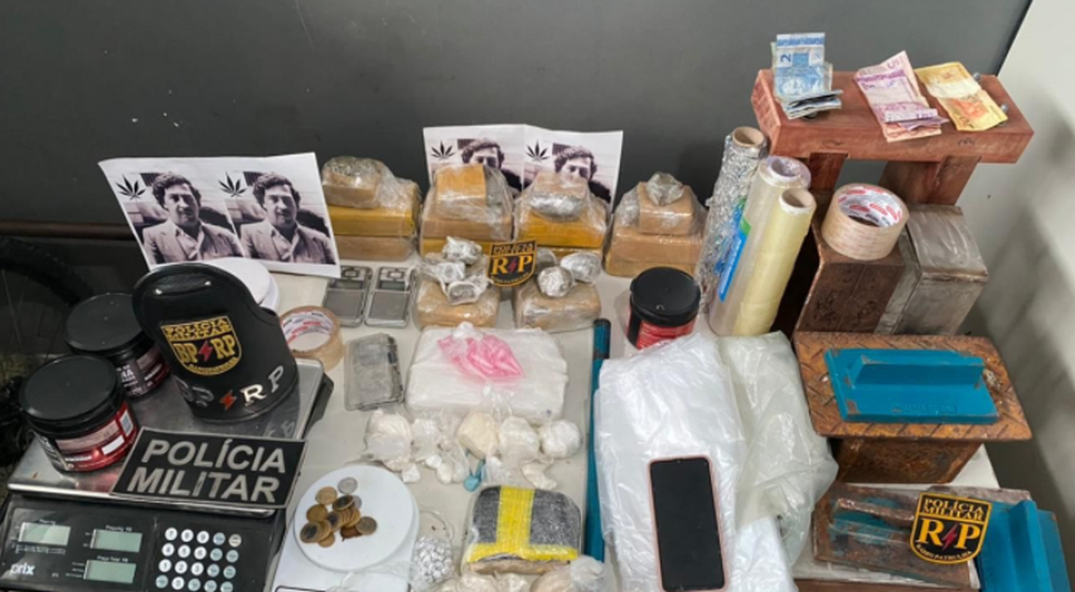 Suspeito de tráfico é preso e mais de seis quilos de drogas são apreendidos em condomínio de Aracaju / Foto: Foto: BPRp/Divulgação