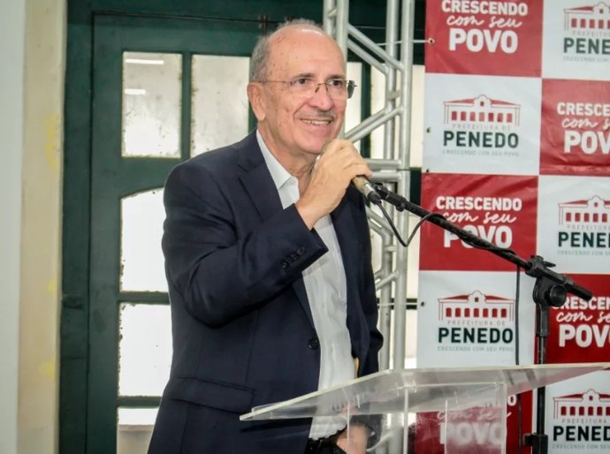 Prefeito Ronaldo Lopes investiu 4 vezes mais do que gestor anterior em recursos próprios na saúde de Penedo