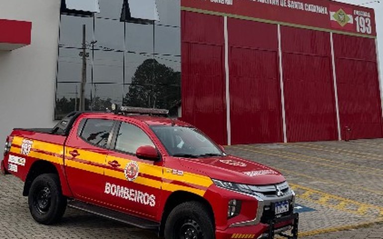 Turista israelense é resgatado de helicóptero após se perder em trilha em Florianópolis