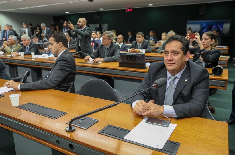 PL de Severino Pessoa limita prazos de carência para atendimentos via planos de saúde