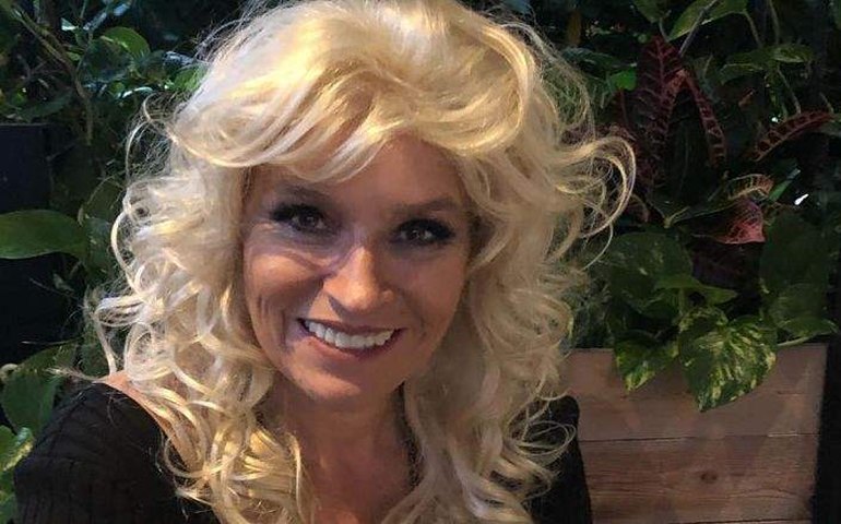 Morre Beth Chapman, estrela do reality ‘Dog, O Caçador de Recompensas’
