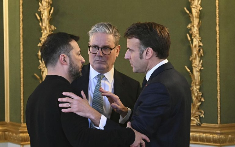 UE e Ucrânia demonstram preocupação com postura dos EUA sobre Rússia em novo documento estratégico