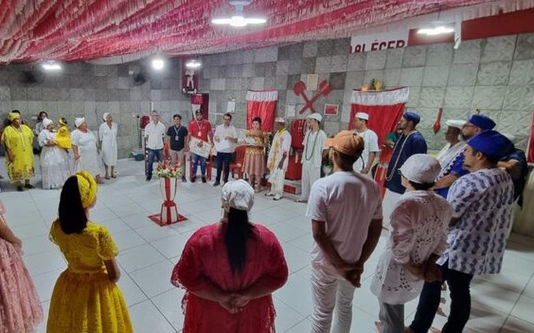 Tradicional terreiro de candomblé de Arapiraca recebe homenagem da Prefeitura